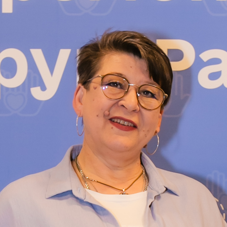 Olena Hrekova